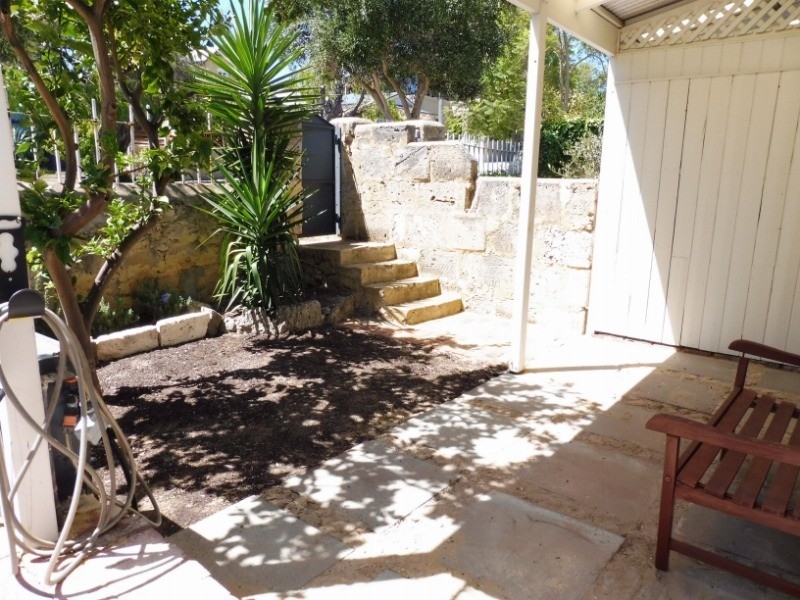 33 King William Street, South Fremantle WA 6162