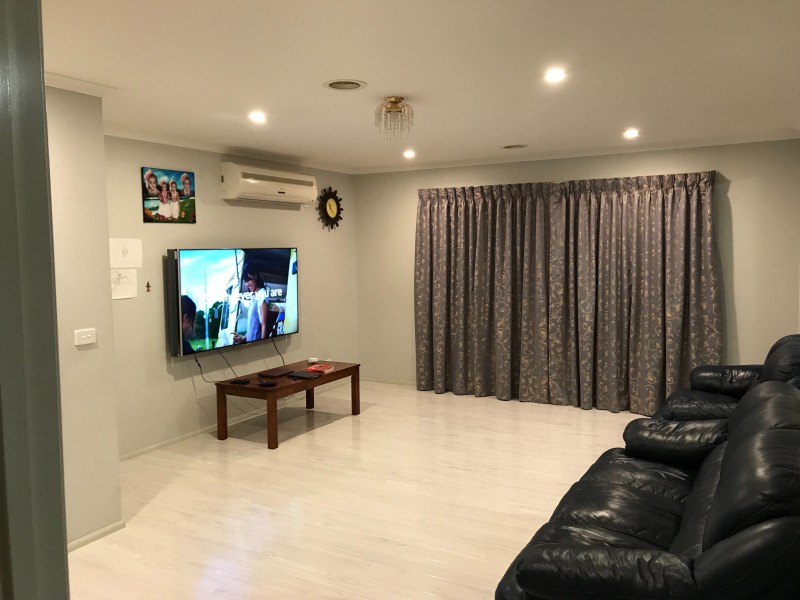 201 Monahans Road, Cranbourne West VIC 3977