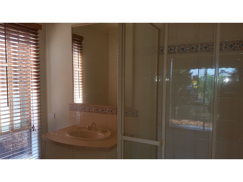 4 Justin Court, Corowa NSW 2646