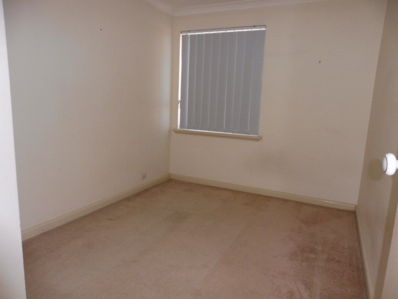 3/8 Mary Street, Como WA 6152