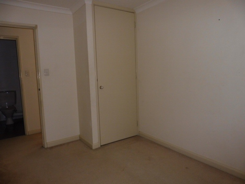 3/8 Mary Street, Como WA 6152