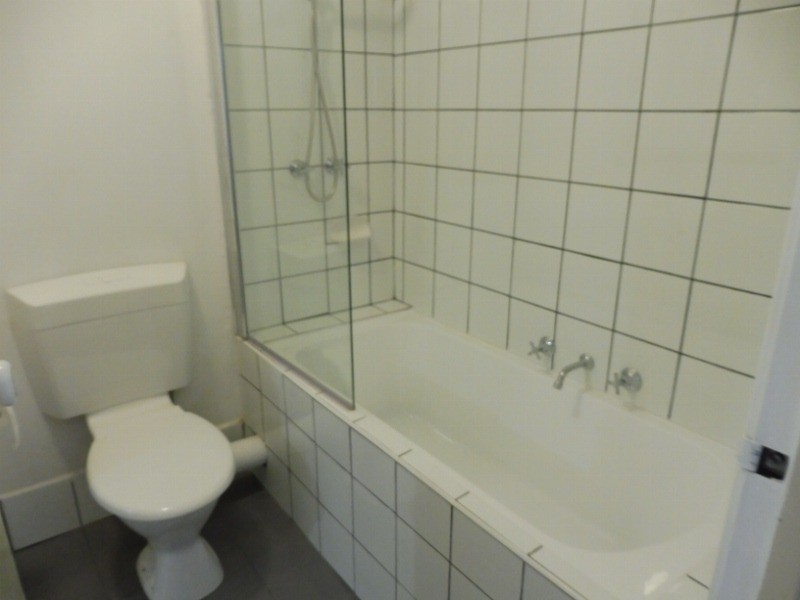 3/8 Mary Street, Como WA 6152