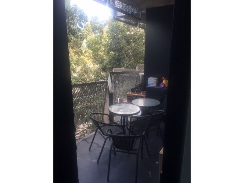 203/12 Waterview Walk, Docklands VIC 3008