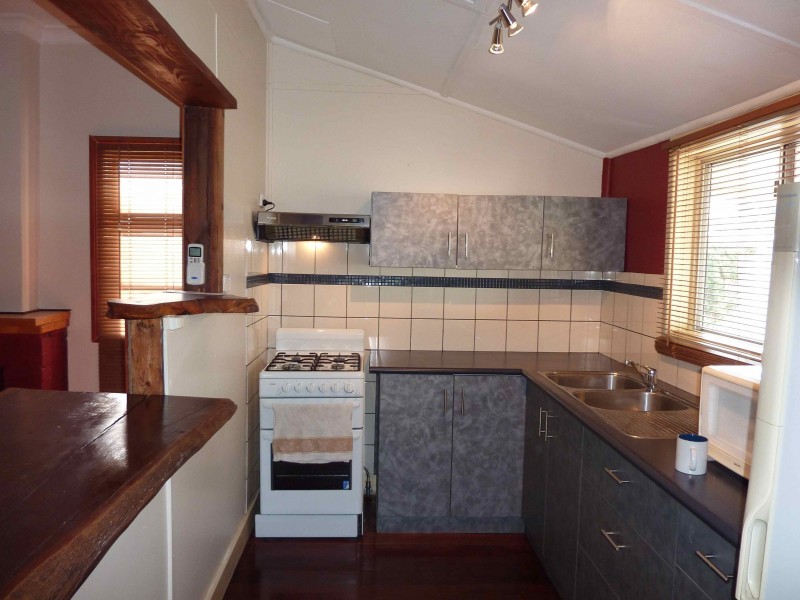 2 Benwell Place, Collie WA 6225