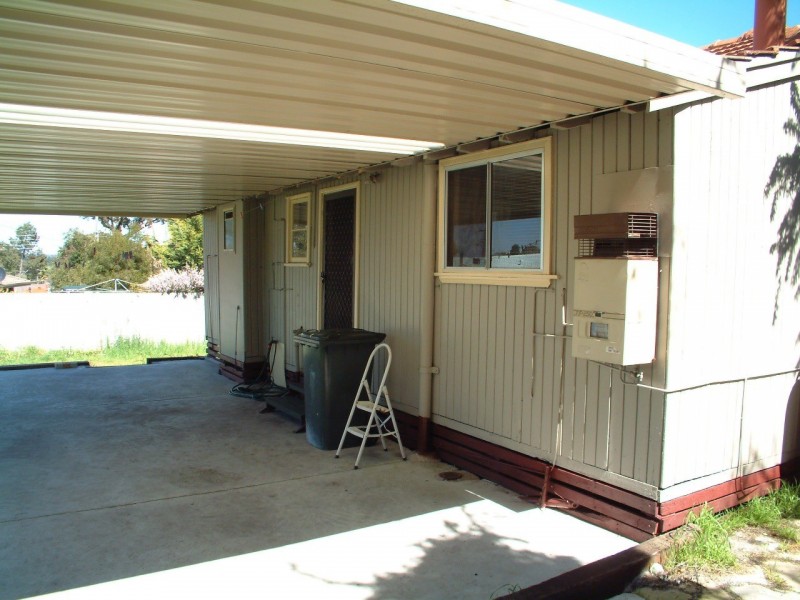 2 Benwell Place, Collie WA 6225
