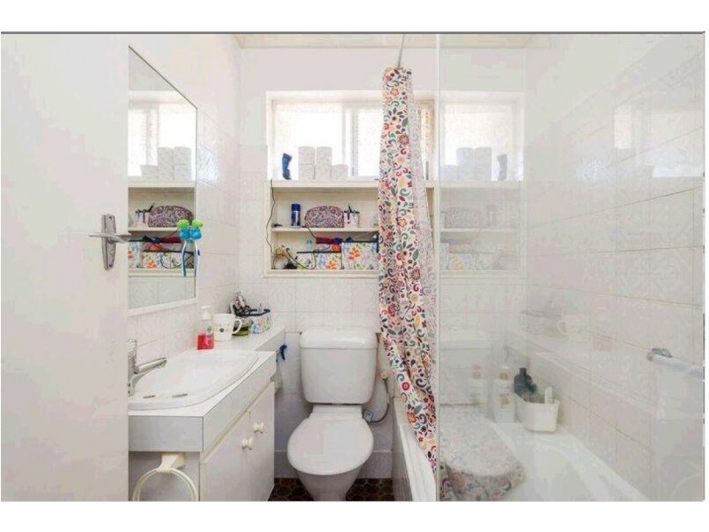 11 Okely Road, Carine WA 6020