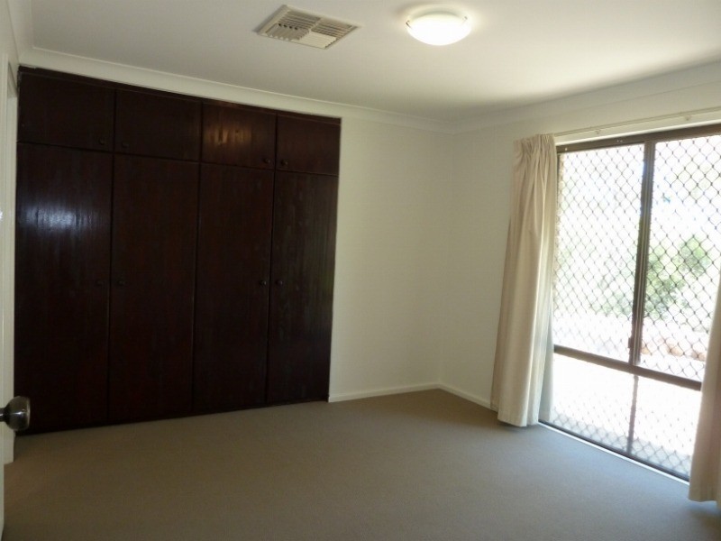 19 Lawrence Way, Samson WA 6163