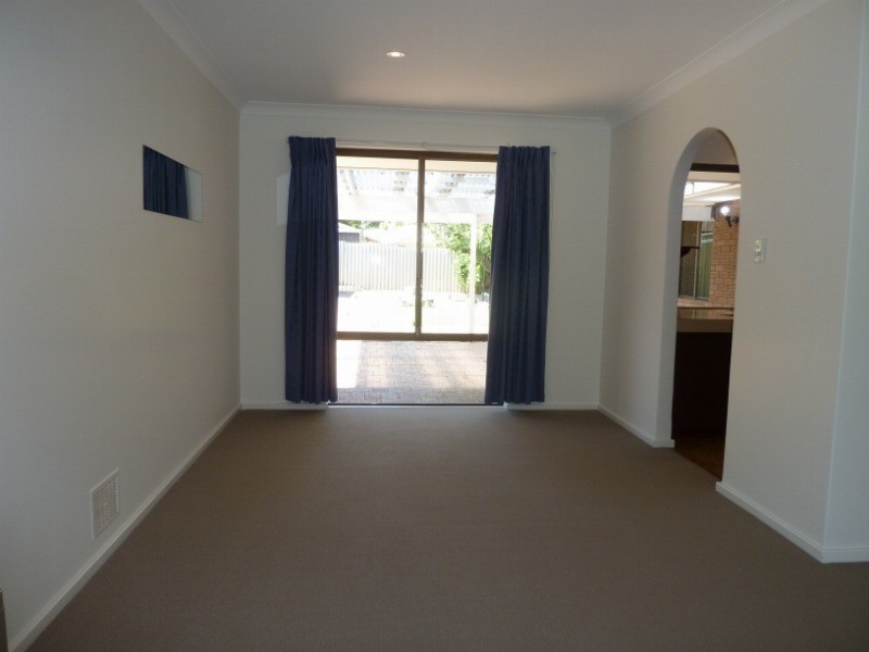 19 Lawrence Way, Samson WA 6163