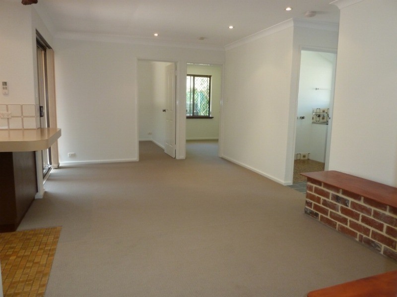 19 Lawrence Way, Samson WA 6163