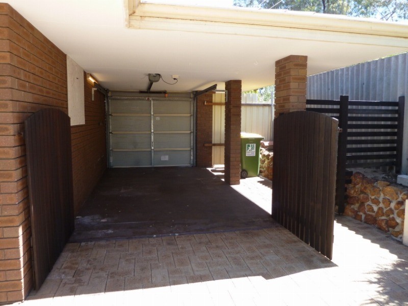 19 Lawrence Way, Samson WA 6163