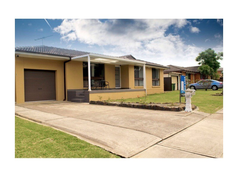 9 Esperance Crescent, Wakeley NSW 2176