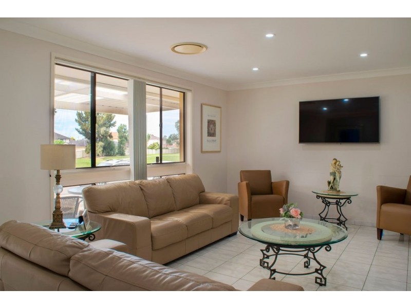 9 Esperance Crescent, Wakeley NSW 2176