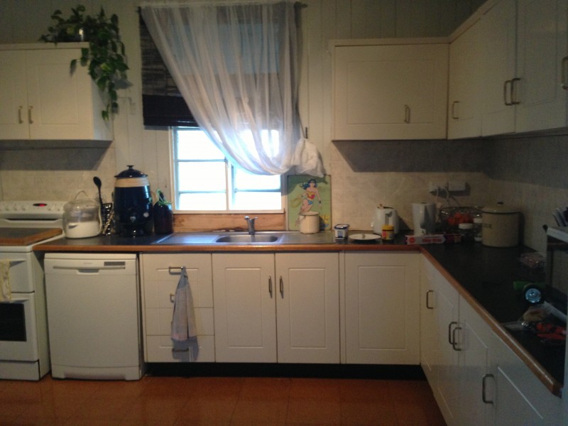 16 Albert Street, Rosewood QLD 4340