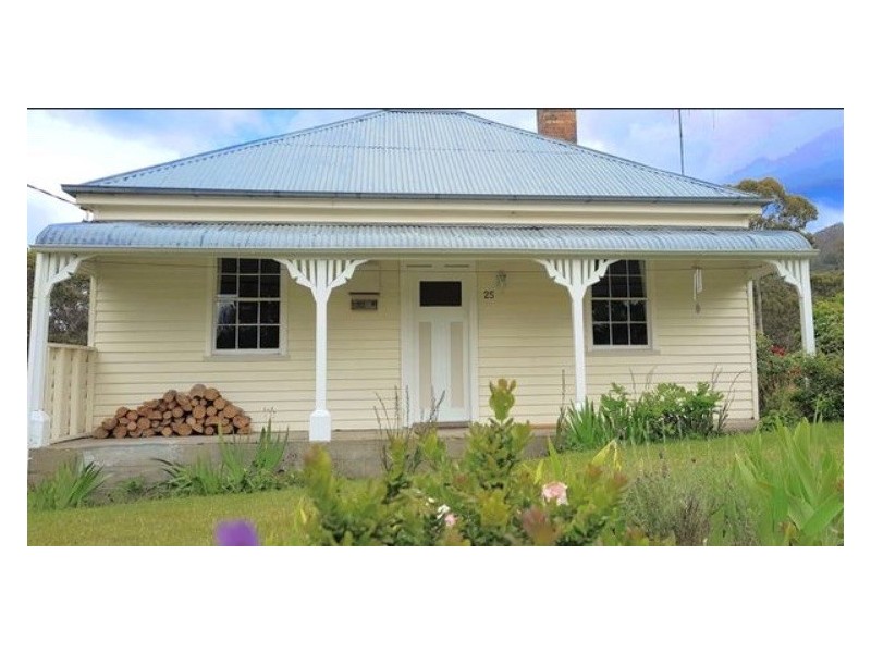 25-27 Alexander Street, Cornwall TAS 7215