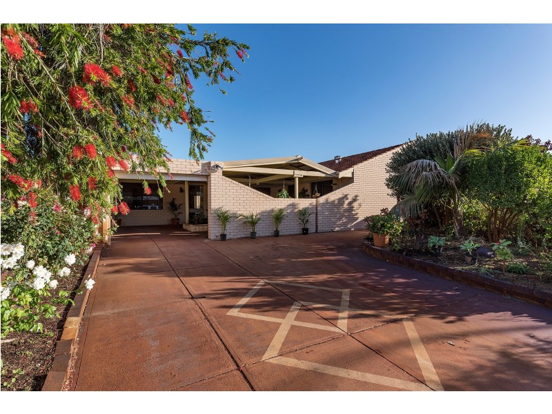 24 Whimbrel Street, Stirling WA 6021