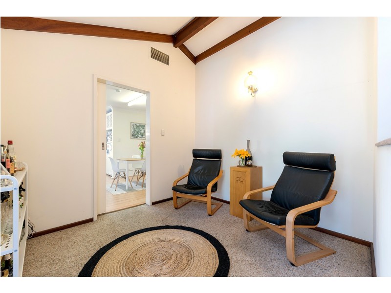 24 Whimbrel Street, Stirling WA 6021