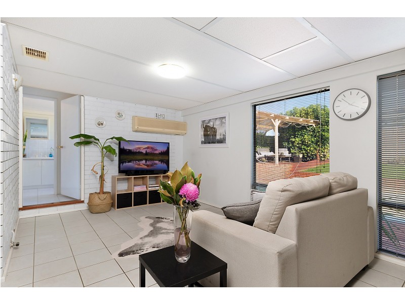 24 Whimbrel Street, Stirling WA 6021