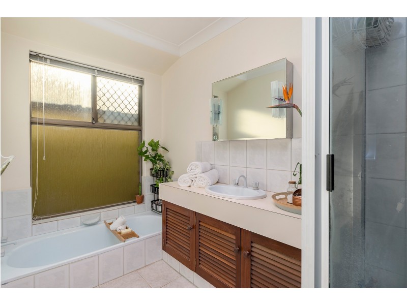 24 Whimbrel Street, Stirling WA 6021