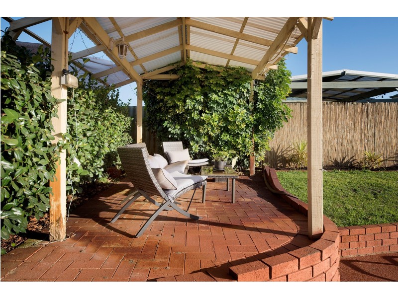 24 Whimbrel Street, Stirling WA 6021