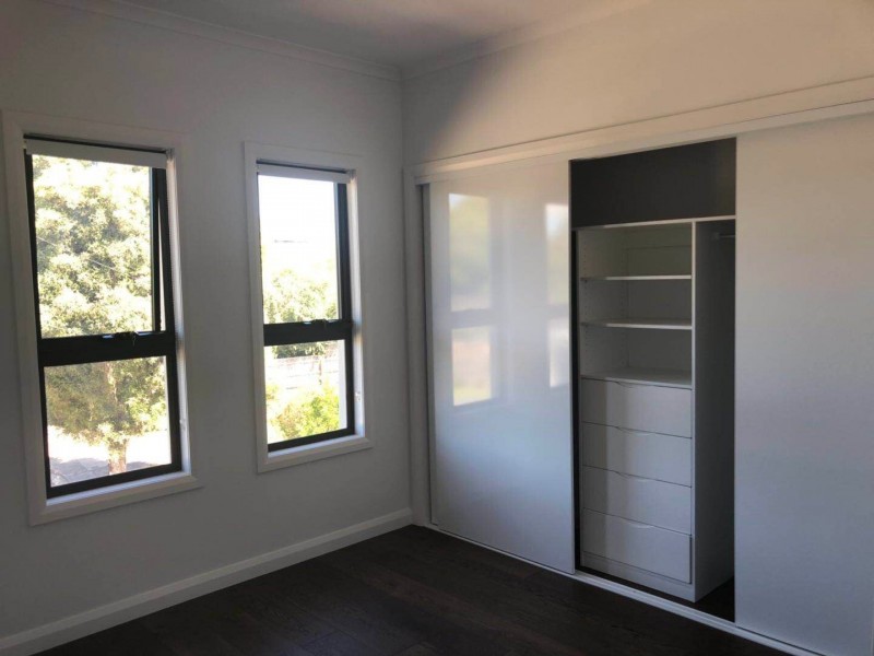 1/4 Tweed Court, Glen Waverley VIC 3150