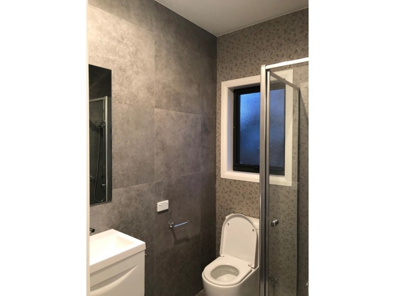 1/4 Tweed Court, Glen Waverley VIC 3150