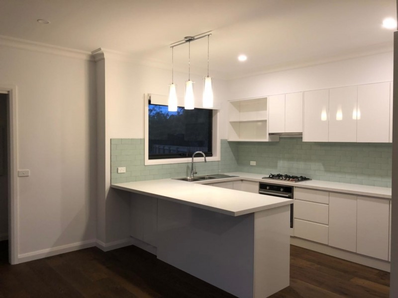 1/4 Tweed Court, Glen Waverley VIC 3150