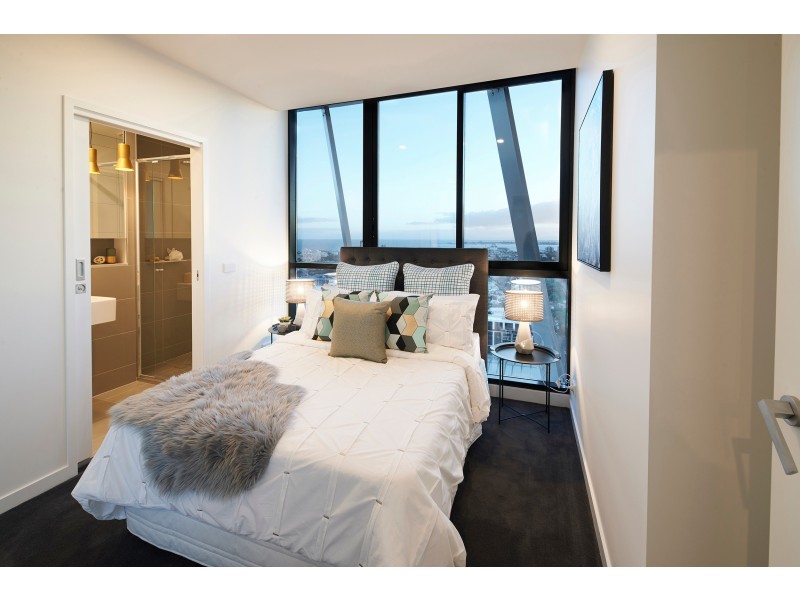 2702/89 Gladstone Street, South Melbourne VIC 3205