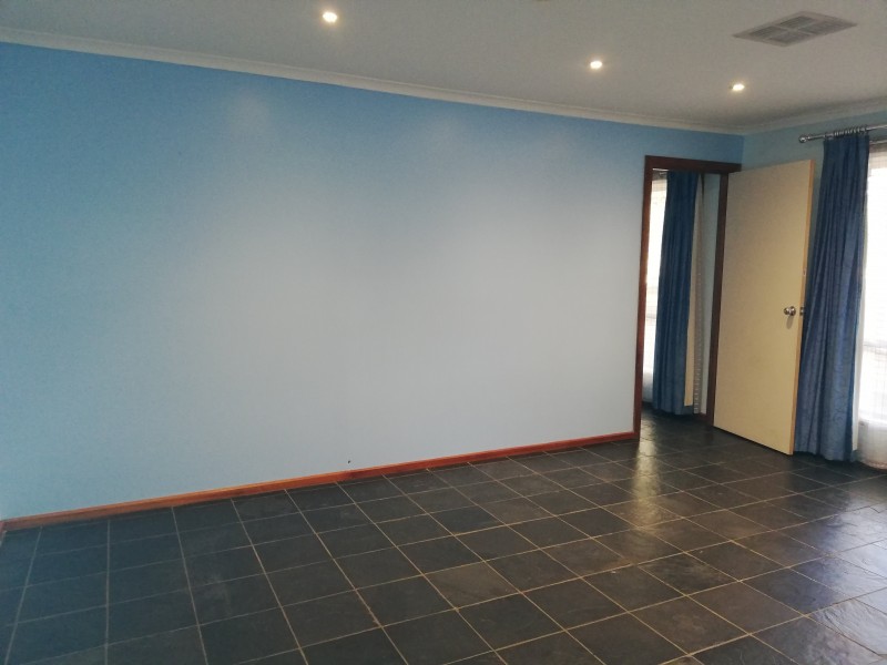 8 Timcris Court, Wynn Vale SA 5127