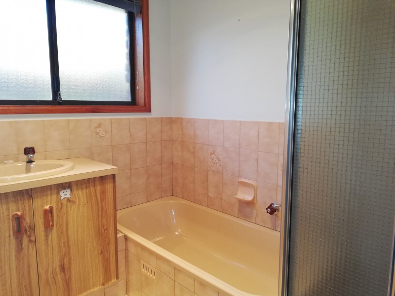 8 Timcris Court, Wynn Vale SA 5127