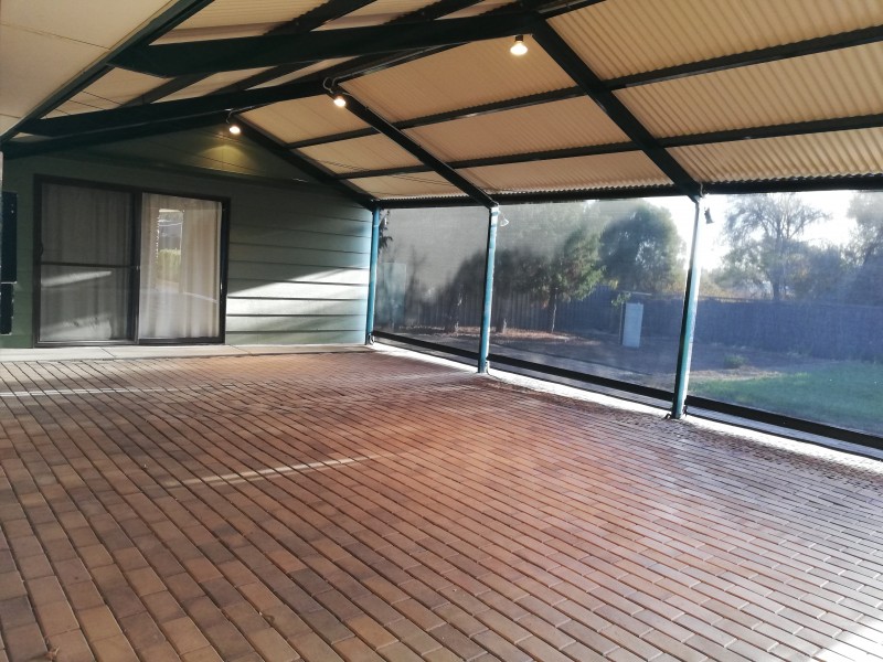 8 Timcris Court, Wynn Vale SA 5127