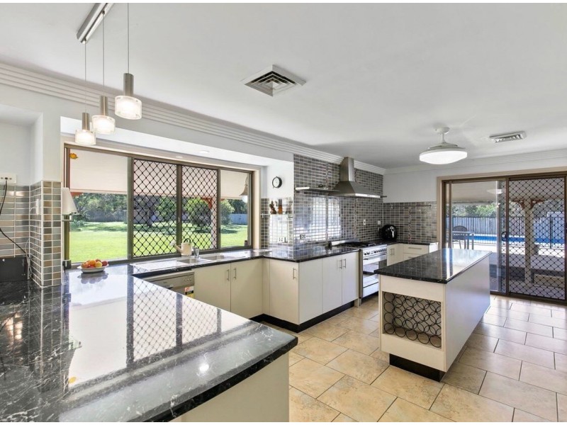55 Shore Road East, Urangan QLD 4655