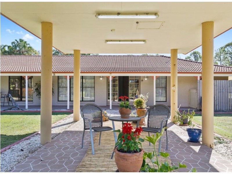 55 Shore Road East, Urangan QLD 4655
