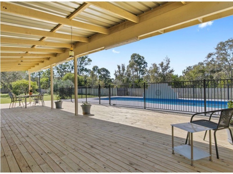 55 Shore Road East, Urangan QLD 4655
