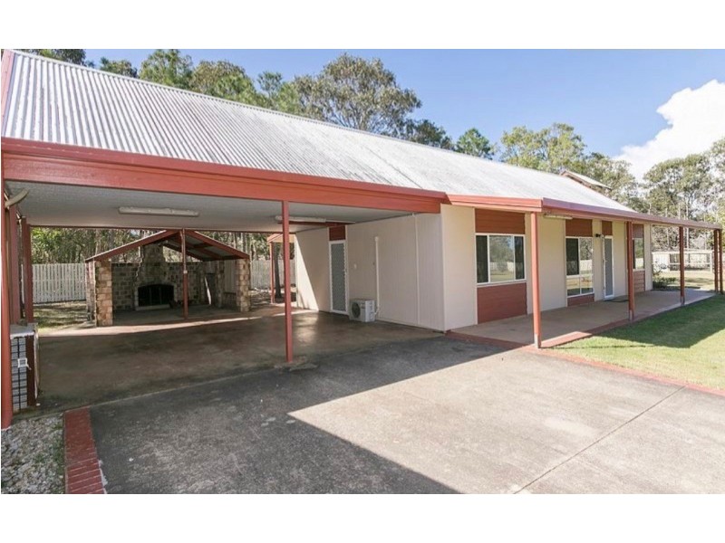 55 Shore Road East, Urangan QLD 4655