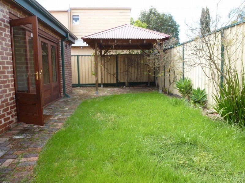 165 Douglas Avenue, Kensington WA 6151