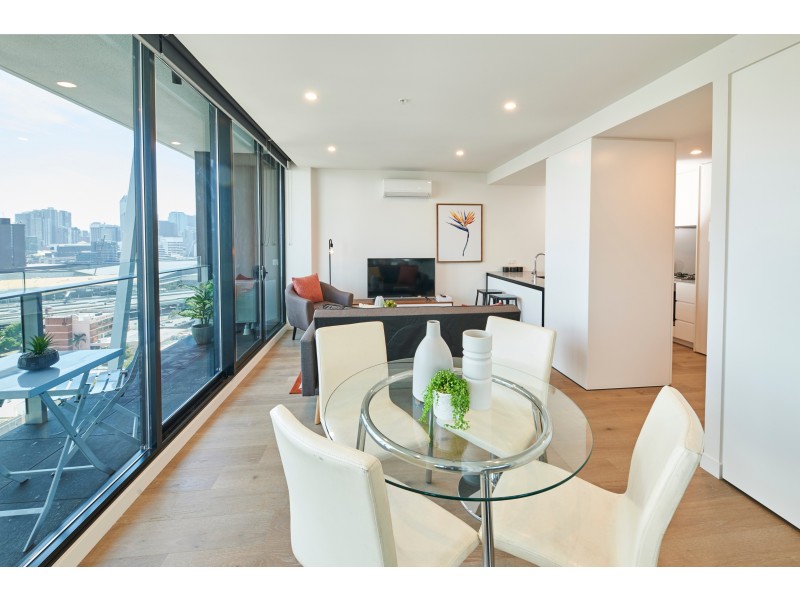 1902/89 Gladstone Street, South Melbourne VIC 3205
