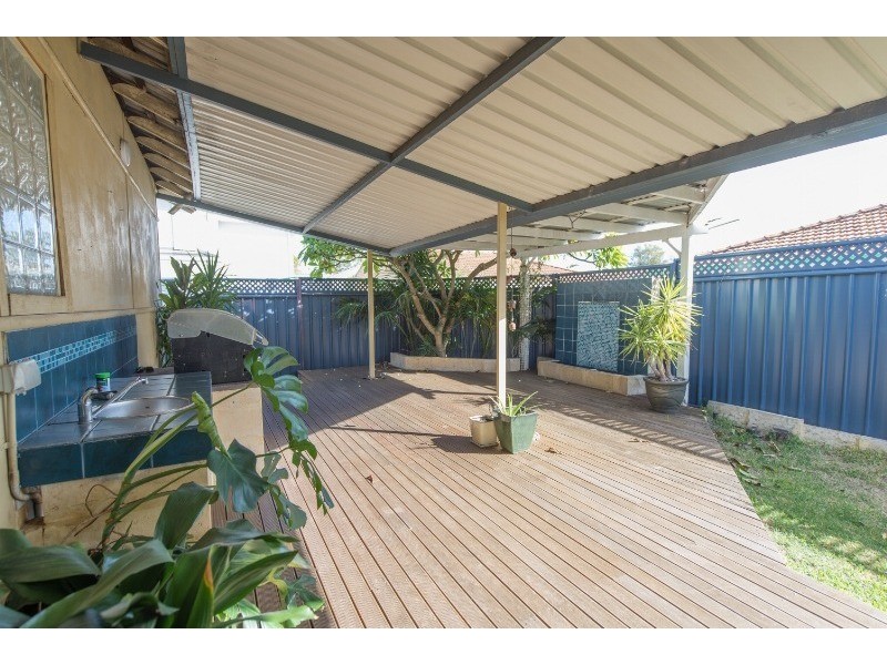 2 Reddington Way, Brentwood WA 6153