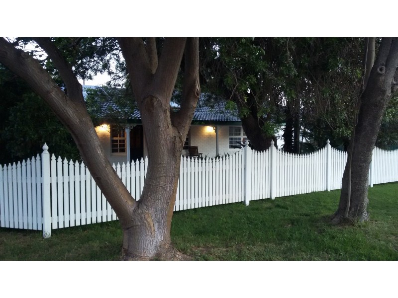 36 Waratah Drive, Camillo WA 6111