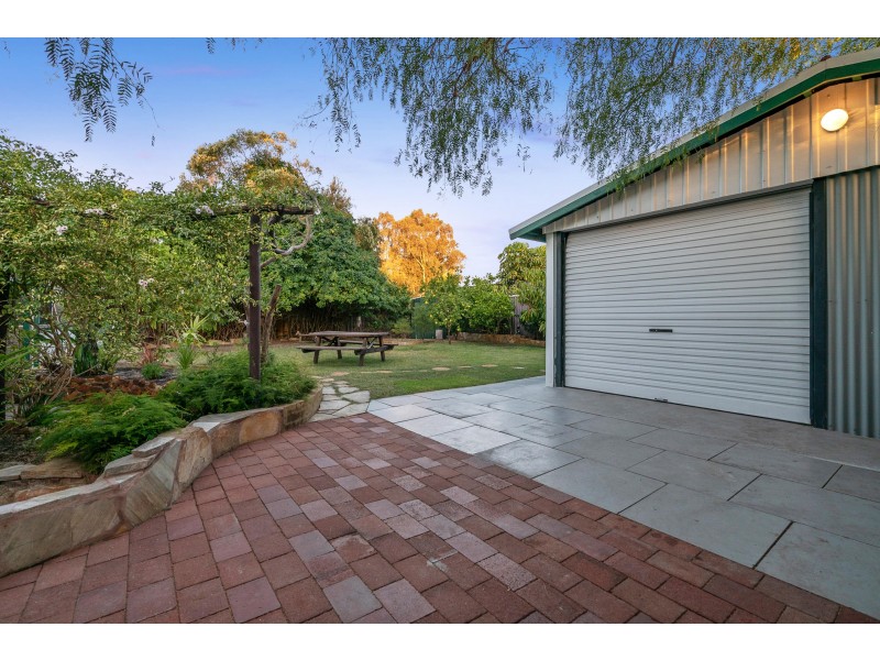 36 Waratah Drive, Camillo WA 6111