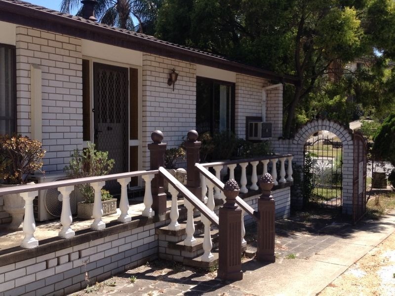 225 Madagascar Drive, Kings Park NSW 2148