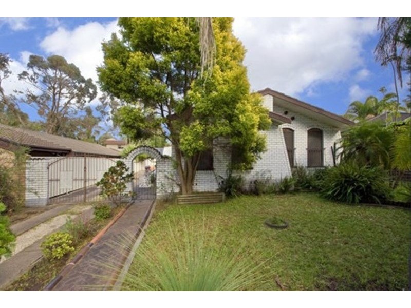 225 Madagascar Drive, Kings Park NSW 2148