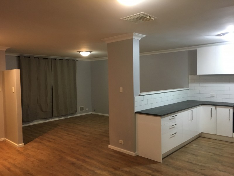 8 Sitka Place, Cannington WA 6107