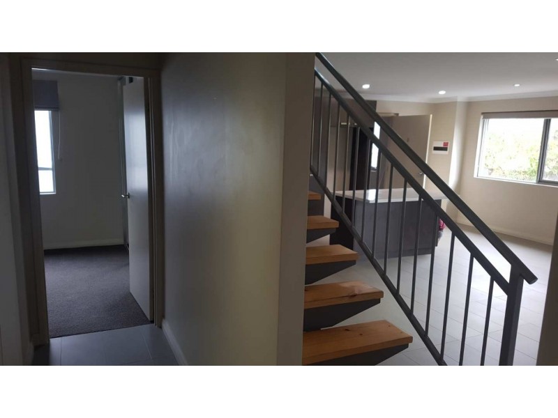 2/36 Paget Street, Hilton WA 6163