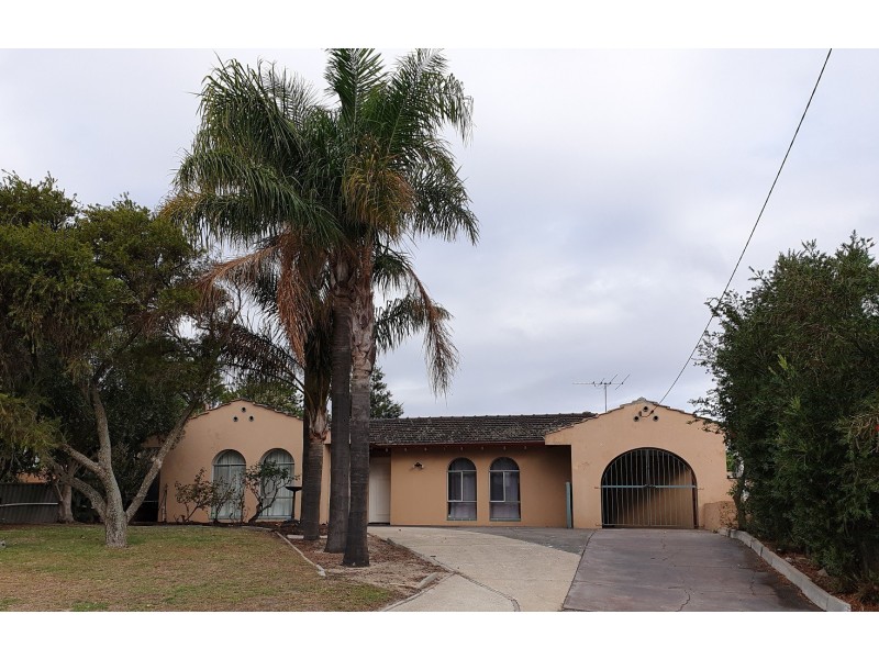 9 Hereford Place, Spearwood WA 6163