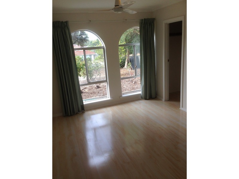 9 Hereford Place, Spearwood WA 6163