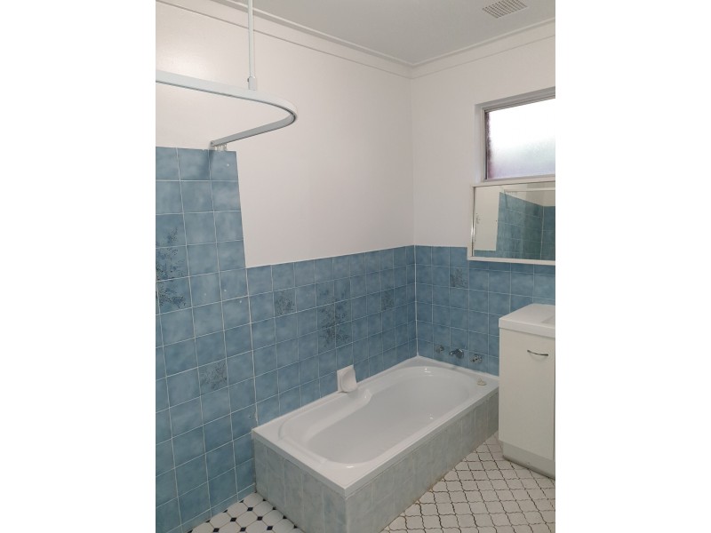 9 Hereford Place, Spearwood WA 6163