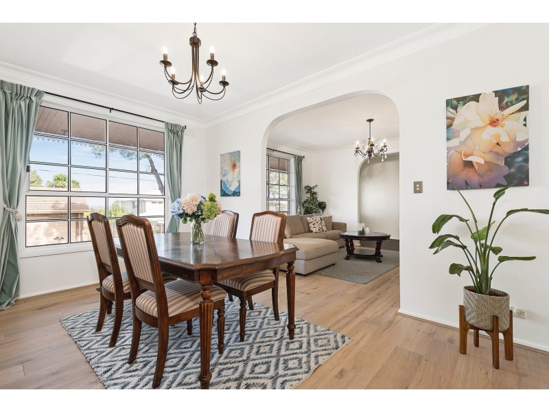 19 Winston Road, Viewbank VIC 3084