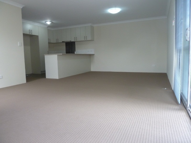 11 Lyrebird Way, Thornlie WA 6108