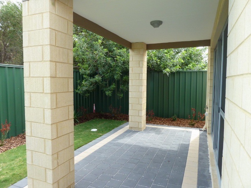 11 Lyrebird Way, Thornlie WA 6108