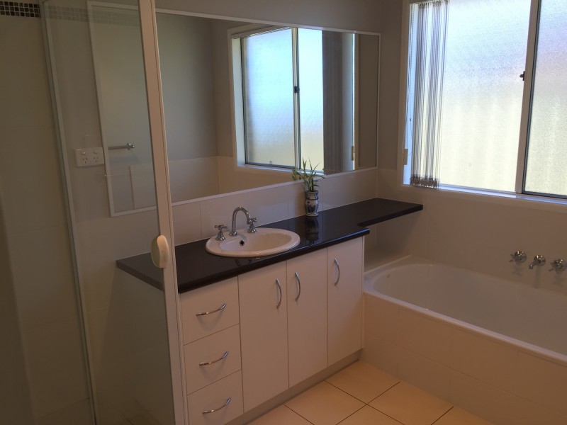 19 Joann Court, Oakey QLD 4401